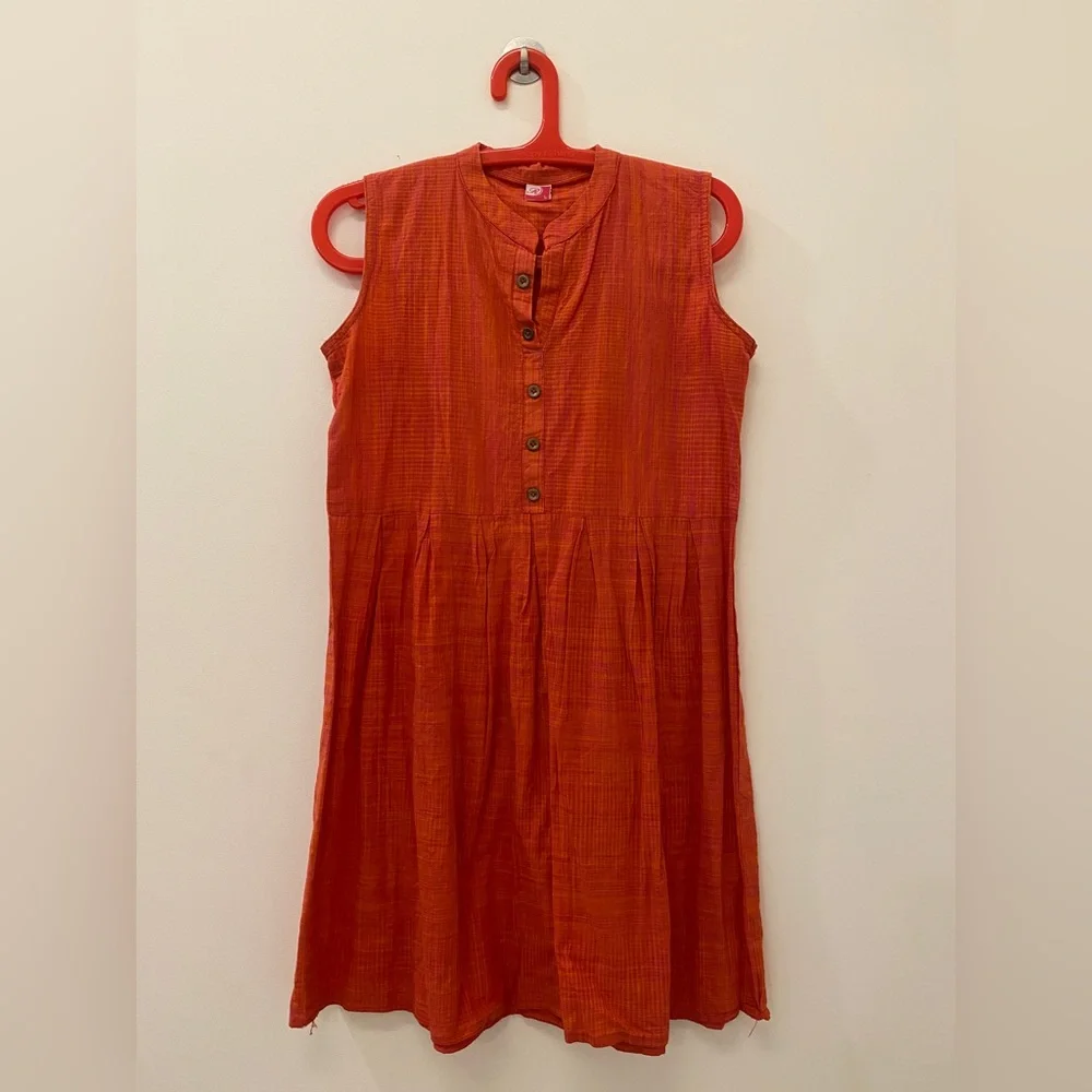 Pink sleeveless dress - Picture 1 of 3